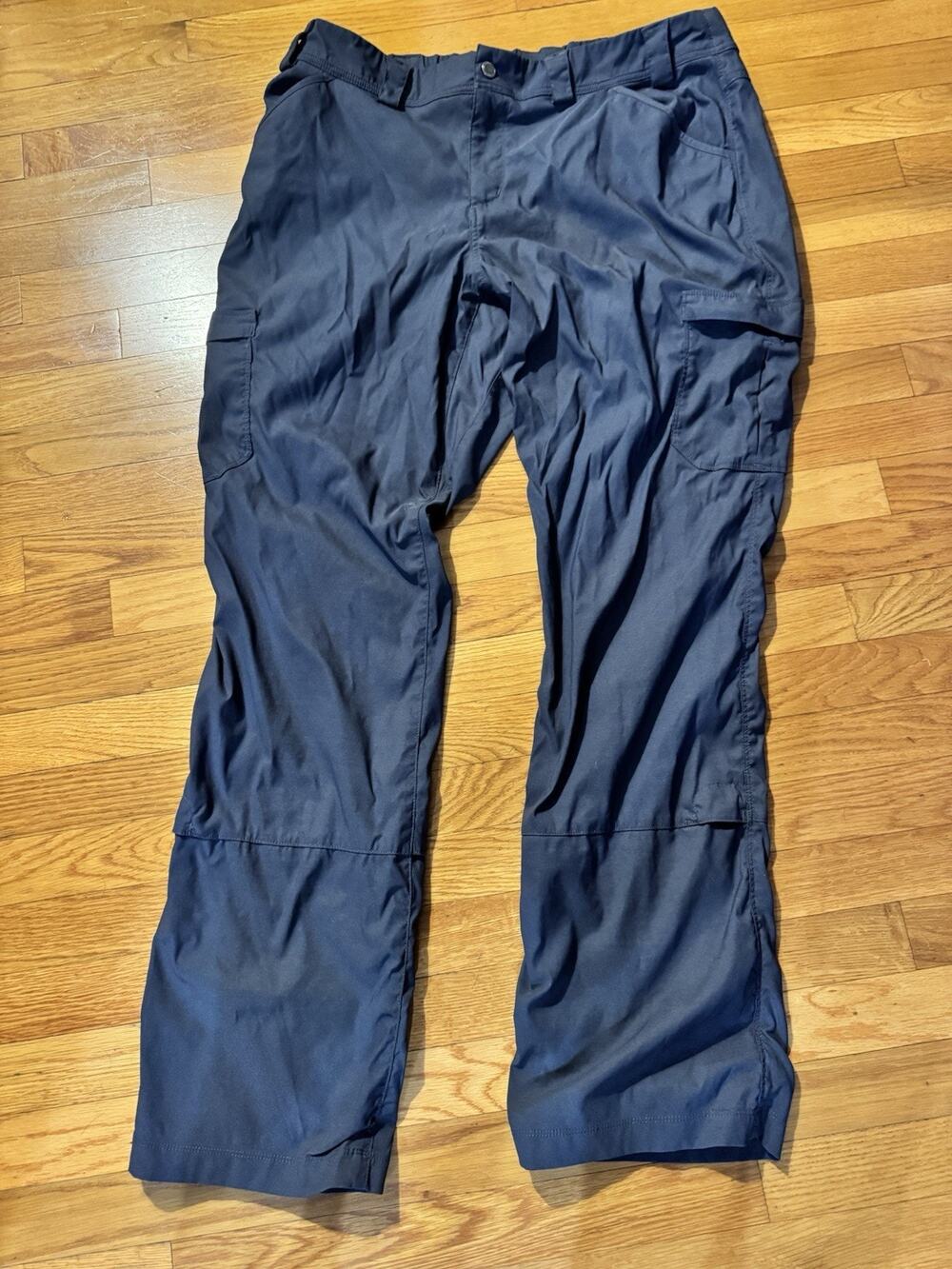 Duluth Trading Women’s Cargo Pants Size 18 x 35 Navy Blue Stretch Outdoor
